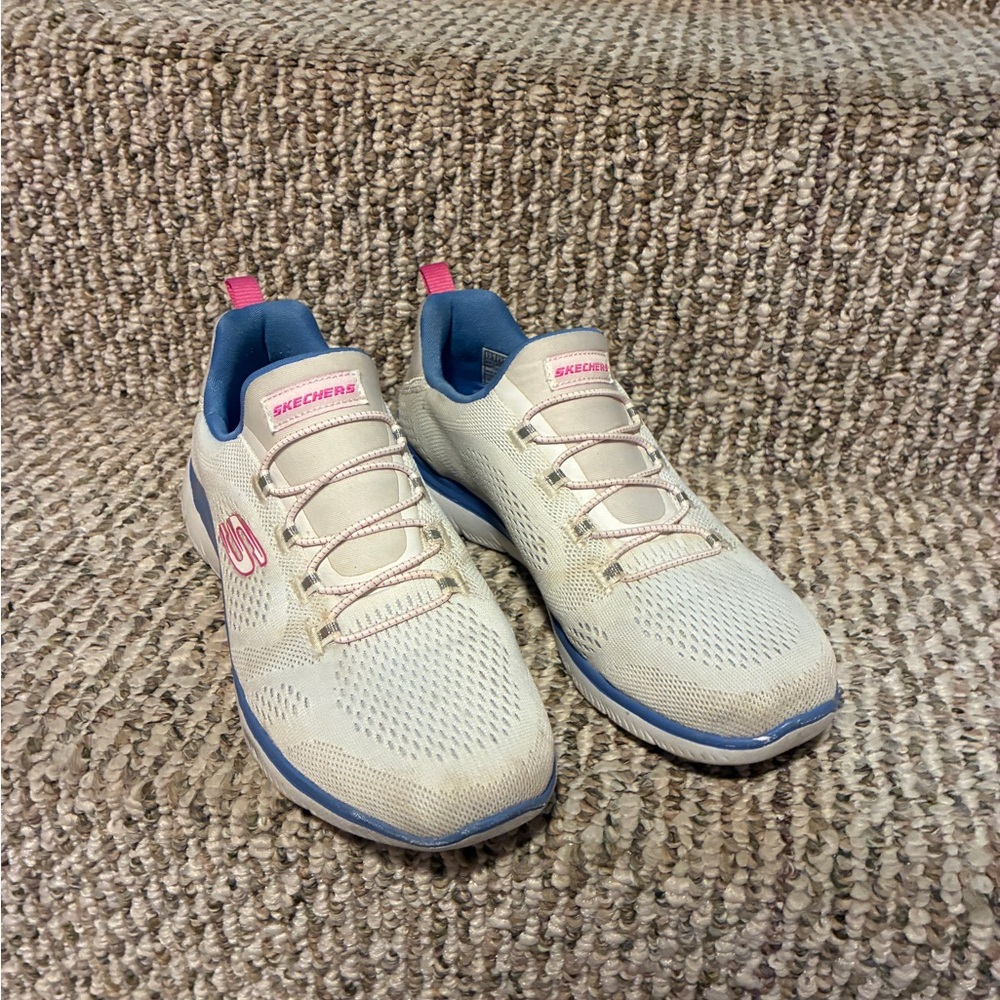 Skechers Women's White pink and Blue Sneakers